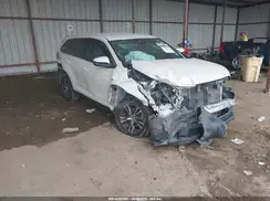 5TDZARFH7KS054496 2019 TOYOTA HIGHLANDER