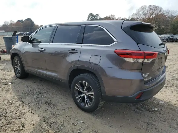 5TDZARFH7KS057172 2019 TOYOTA HIGHLANDER - Image 2