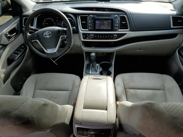 5TDZARFH7KS057172 2019 TOYOTA HIGHLANDER - Image 8