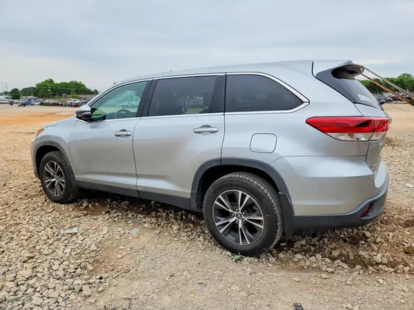 5TDZARFH7KS057706 2019 TOYOTA HIGHLANDER - Image 2