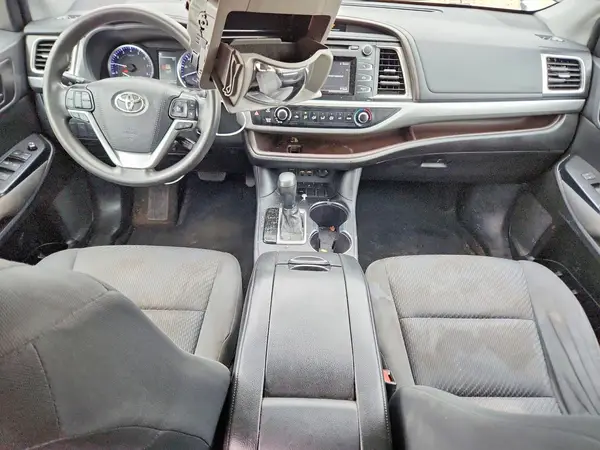 5TDZARFH7KS057706 2019 TOYOTA HIGHLANDER - Image 8