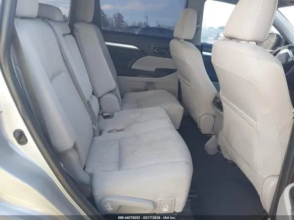 5TDZARFH7KS058001 2019 TOYOTA HIGHLANDER - Image 8