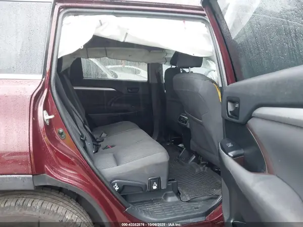 5TDZARFH7KS058547 2019 TOYOTA HIGHLANDER - Image 8