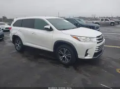 5TDZARFH7KS059262 2019 TOYOTA HIGHLANDER