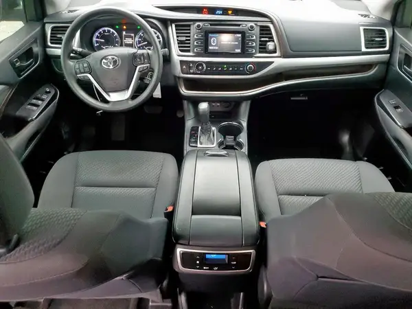 5TDZARFH7KS059519 2019 TOYOTA HIGHLANDER - Image 8