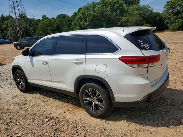 5TDZARFH7KS060010 2019 TOYOTA HIGHLANDER - Image 2