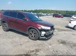 5TDZARFH7KS060864 2019 TOYOTA HIGHLANDER