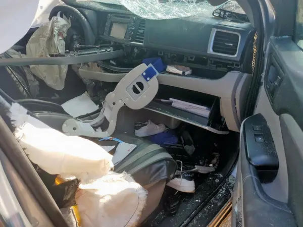 5TDZARFH7KS061657 2019 TOYOTA HIGHLANDER - Image 8