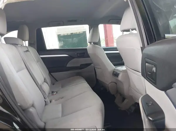 5TDZARFH8GS018209 2016 TOYOTA HIGHLANDER - Image 8