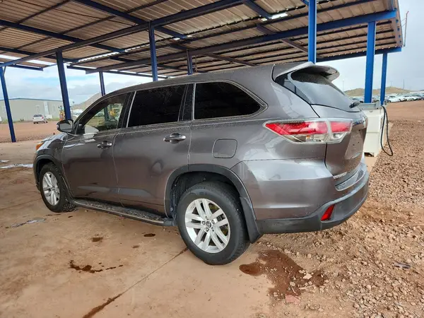 5TDZARFH8GS022860 2016 TOYOTA HIGHLANDER - Image 2