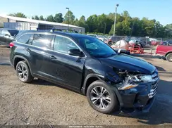 5TDZARFH8HS023427 2017 TOYOTA HIGHLANDER