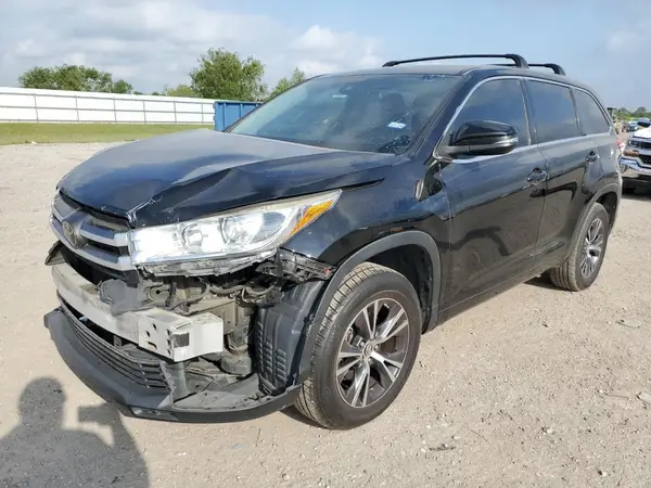 5TDZARFH8HS023704 2017 TOYOTA HIGHLANDER - Image 1