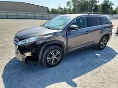 5TDZARFH8HS023895 2017 TOYOTA HIGHLANDER