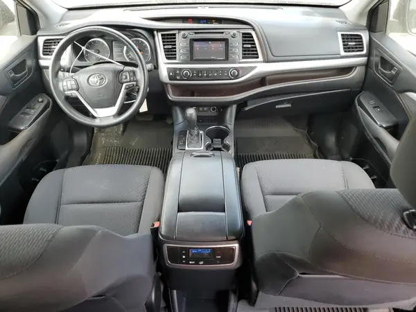 5TDZARFH8HS030085 2017 TOYOTA HIGHLANDER - Image 8