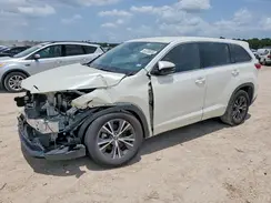 5TDZARFH8HS031205 2017 TOYOTA HIGHLANDER