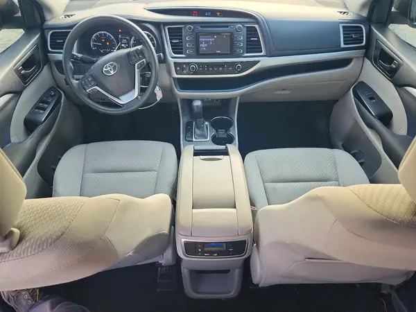 5TDZARFH8HS031706 2017 TOYOTA HIGHLANDER - Image 8