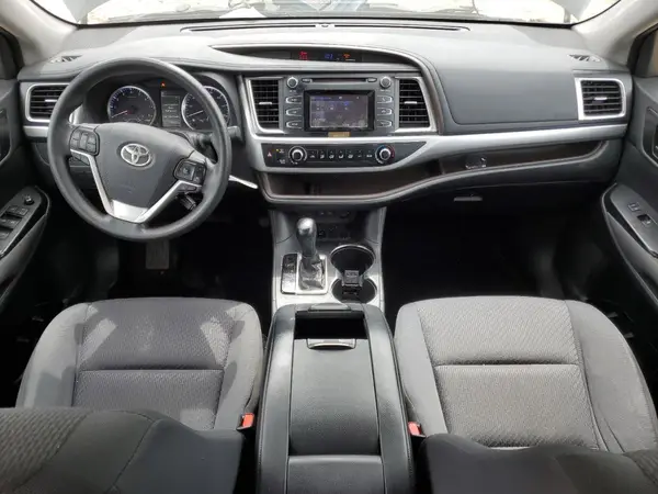 5TDZARFH8HS031866 2017 TOYOTA HIGHLANDER - Image 8
