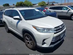 5TDZARFH8JS033218 2018 TOYOTA HIGHLANDER