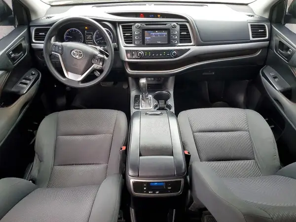 5TDZARFH8JS037267 2018 TOYOTA HIGHLANDER - Image 8