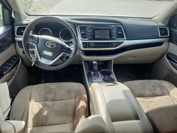 5TDZARFH8JS037382 2018 TOYOTA HIGHLANDER - Image 8