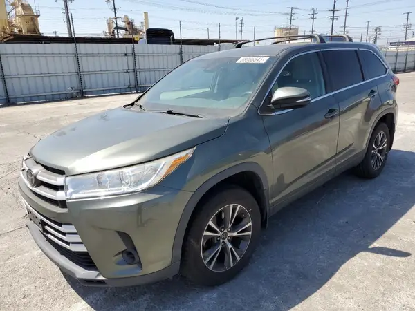 5TDZARFH8JS038371 2018 TOYOTA HIGHLANDER - Image 1