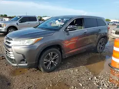 5TDZARFH8JS039567 2018 TOYOTA HIGHLANDER