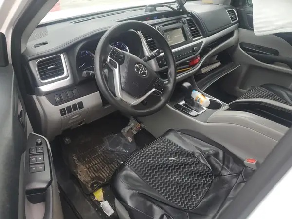 5TDZARFH8JS040945 2018 TOYOTA HIGHLANDER - Image 8
