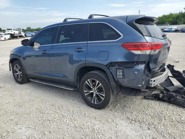 5TDZARFH8KS046584 2019 TOYOTA HIGHLANDER - Image 2