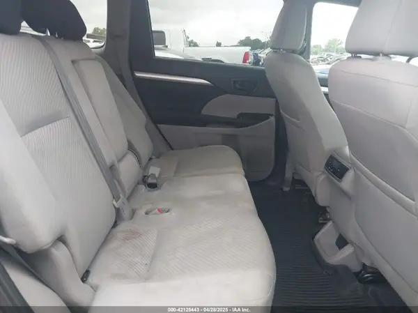 5TDZARFH8KS055303 2019 TOYOTA HIGHLANDER - Image 8