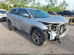 5TDZARFH8KS055401 2019 TOYOTA HIGHLANDER