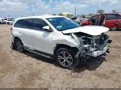 5TDZARFH8KS057648 2019 TOYOTA HIGHLANDER