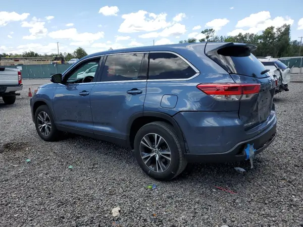 5TDZARFH8KS057939 2019 TOYOTA HIGHLANDER - Image 2