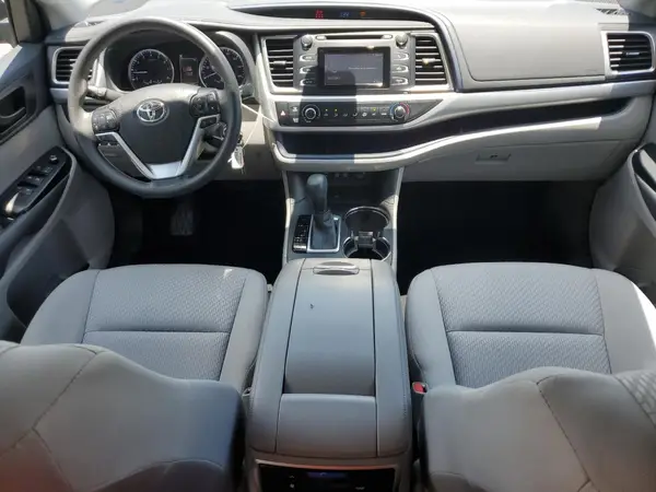 5TDZARFH8KS057939 2019 TOYOTA HIGHLANDER - Image 8