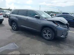 5TDZARFH8KS059822 2019 TOYOTA HIGHLANDER