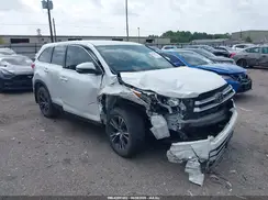 5TDZARFH8KS059979 2019 TOYOTA HIGHLANDER