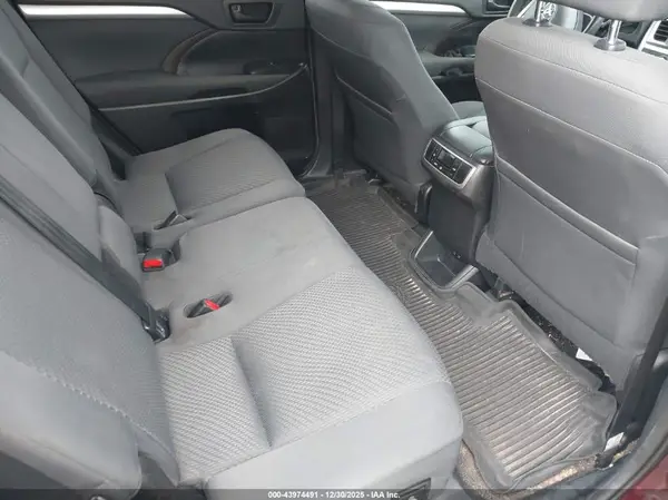 5TDZARFH8KS060954 2019 TOYOTA HIGHLANDER - Image 8