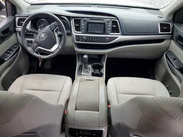5TDZARFH9GS017439 2016 TOYOTA HIGHLANDER - Image 8