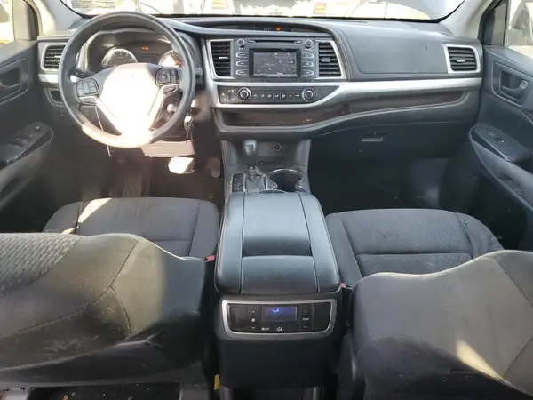5TDZARFH9GS019398 2016 TOYOTA HIGHLANDER - Image 8