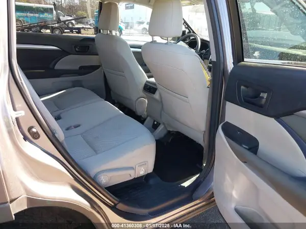 5TDZARFH9GS022995 2016 TOYOTA HIGHLANDER - Image 8