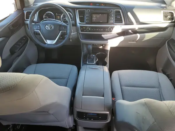 5TDZARFH9HS023338 2017 TOYOTA HIGHLANDER - Image 8