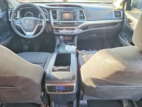 5TDZARFH9HS024523 2017 TOYOTA HIGHLANDER - Image 8