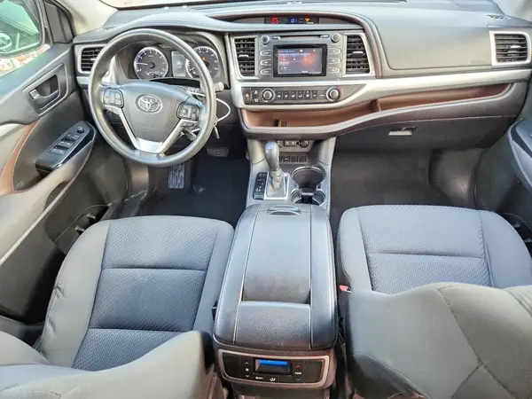 5TDZARFH9HS024649 2017 TOYOTA HIGHLANDER - Image 8