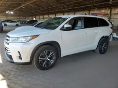 5TDZARFH9HS028801 2017 TOYOTA HIGHLANDER