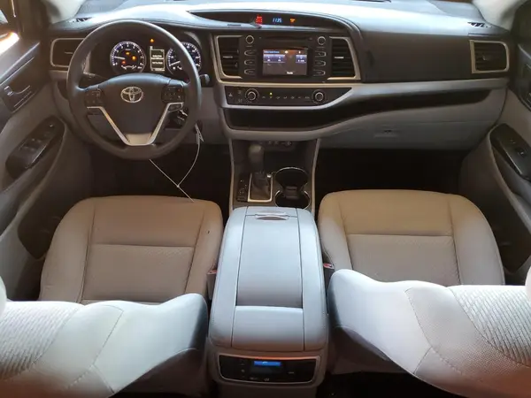 5TDZARFH9HS028801 2017 TOYOTA HIGHLANDER - Image 8