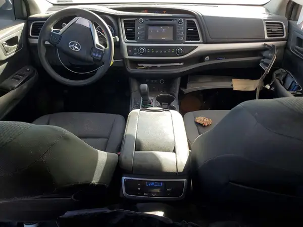 5TDZARFH9HS029673 2017 TOYOTA HIGHLANDER - Image 8