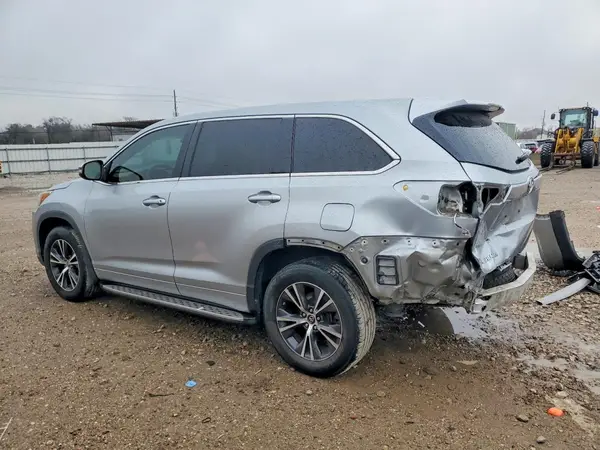 5TDZARFH9HS031536 2017 TOYOTA HIGHLANDER - Image 2