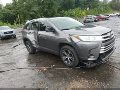 5TDZARFH9HS032363 2017 TOYOTA HIGHLANDER