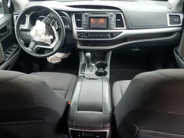 5TDZARFH9JS036760 2018 TOYOTA HIGHLANDER - Image 8
