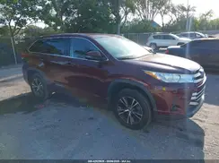 5TDZARFH9JS037603 2018 TOYOTA HIGHLANDER