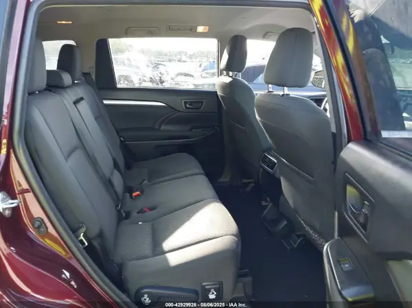 5TDZARFH9JS037603 2018 TOYOTA HIGHLANDER - Image 8